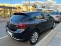 opel-astra-automatique-small-1