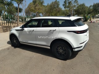 Land Rover évoque 2019 blanche,toit panoramique, entretien ,régulier excellent état première main faible kilometrage